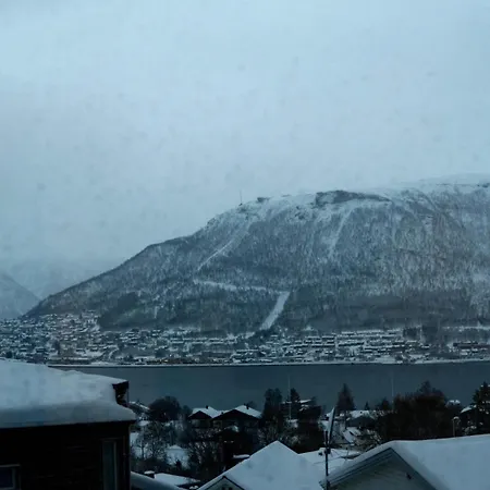 Premium With Stunning Views! * Tromsø